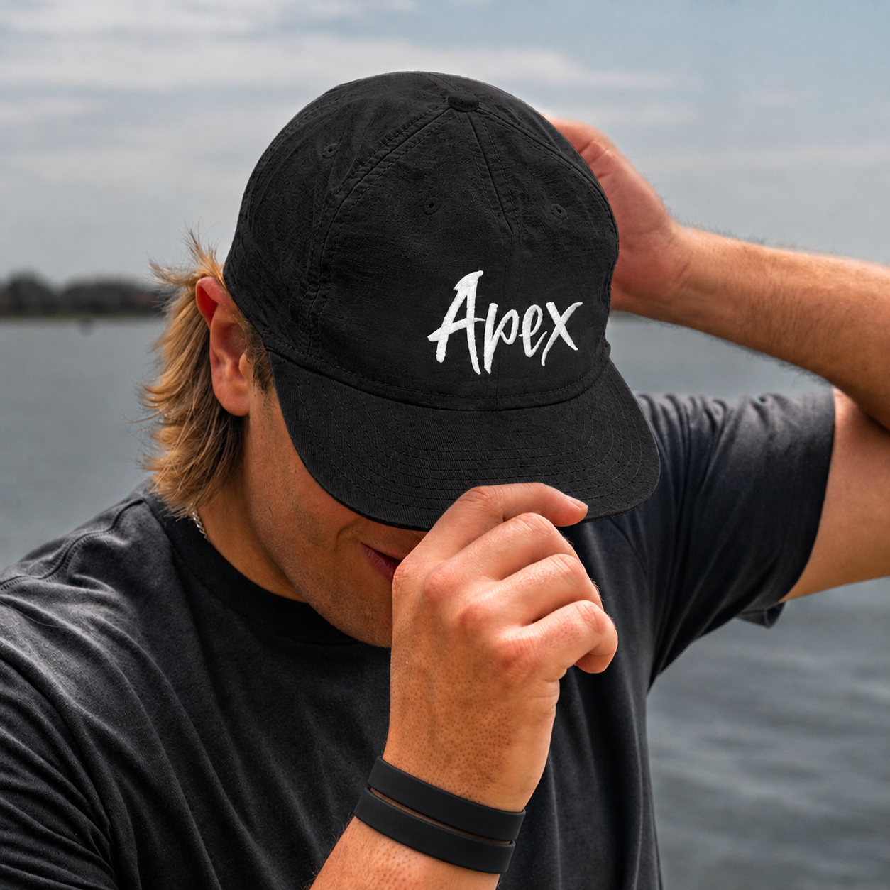 Apex Hat Black